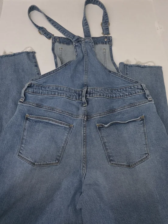 Denim Blue Women's Overalls Universal Threads Size 8 - Picture 3 of 7